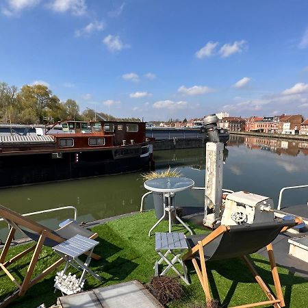 Peniche "Louise Michel" Sejournez Dans L'Appartement Du Capitaine, Offrez Vous Une Experience Inoubliable Au Fil De L'Eau Douai Exterior photo