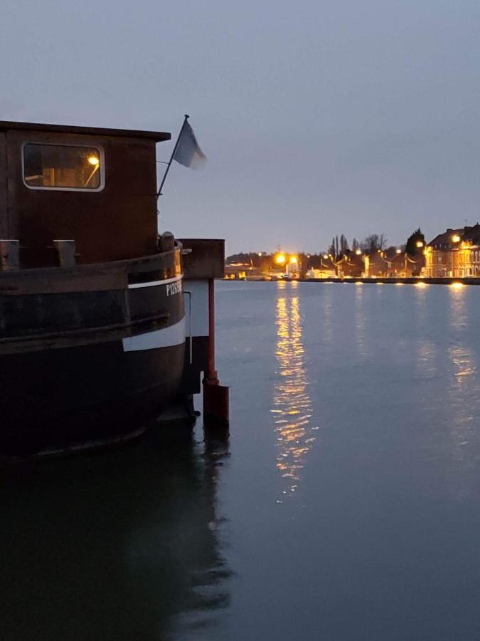 Peniche "Louise Michel" Sejournez Dans L'Appartement Du Capitaine, Offrez Vous Une Experience Inoubliable Au Fil De L'Eau Douai Exterior photo