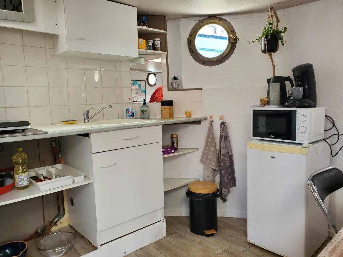 Peniche "Louise Michel" Sejournez Dans L'Appartement Du Capitaine, Offrez Vous Une Experience Inoubliable Au Fil De L'Eau Douai Exterior photo