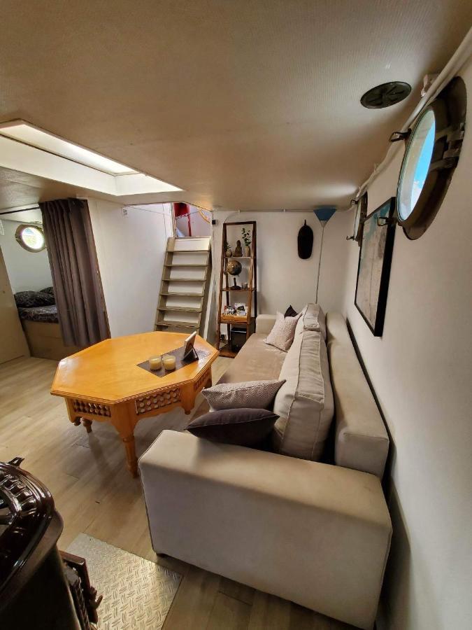 Peniche "Louise Michel" Sejournez Dans L'Appartement Du Capitaine, Offrez Vous Une Experience Inoubliable Au Fil De L'Eau Douai Exterior photo