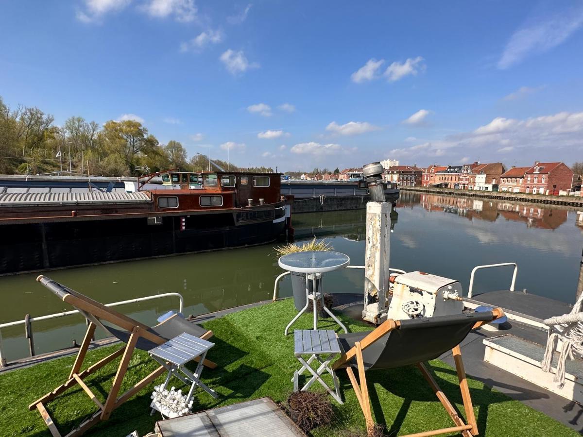 Peniche "Louise Michel" Sejournez Dans L'Appartement Du Capitaine, Offrez Vous Une Experience Inoubliable Au Fil De L'Eau Douai Exterior photo